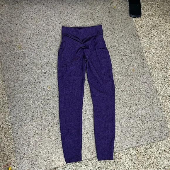 Bombshell Sportswear Leggings - Picture 4 of 6